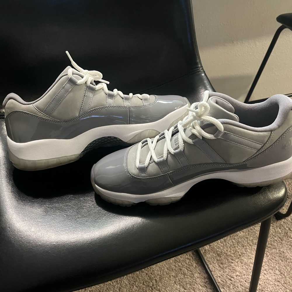 Air Jordan 11 Low “Cool Grey”